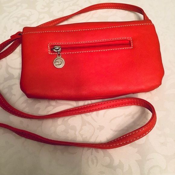 Denver Hayes Crossbody Bag Red - Picture 2 of 6